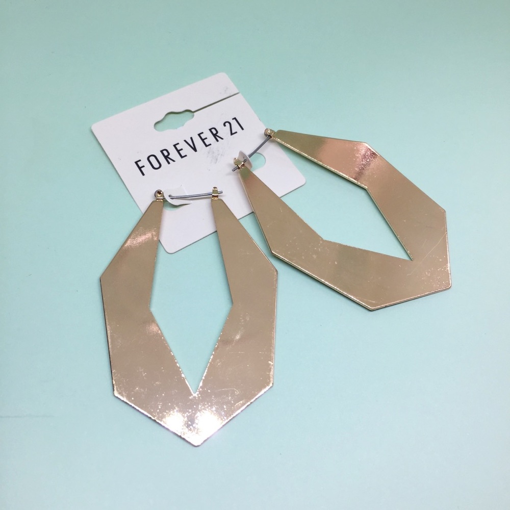 NWT Forever 21 Golden Hoop Earrings - Picture 2 of 4